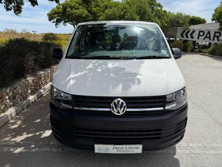 2018-Volkswagen-Transporter-T6-Crew-Bus-20-TDI-LWB-75kW-Panel-Van_16