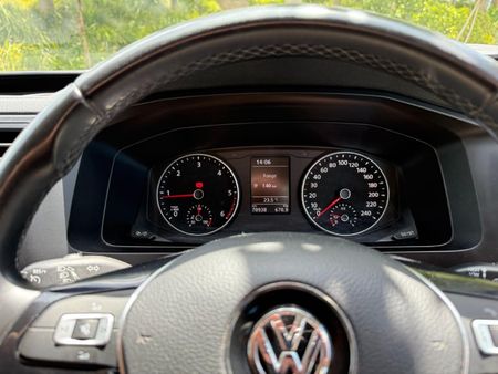 2018-Volkswagen-Transporter-T6-Crew-Bus-20-TDI-LWB-75kW-Panel-Van_18