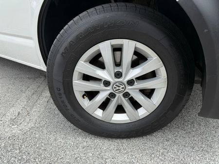 2018-Volkswagen-Transporter-T6-Crew-Bus-20-TDI-LWB-75kW-Panel-Van_3