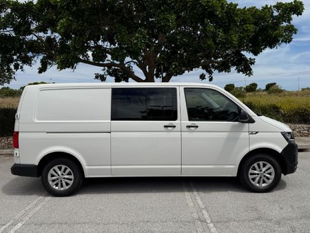 2018-Volkswagen-Transporter-T6-Crew-Bus-20-TDI-LWB-75kW-Panel-Van_6