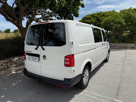 2018-Volkswagen-Transporter-T6-Crew-Bus-20-TDI-LWB-75kW-Panel-Van_7