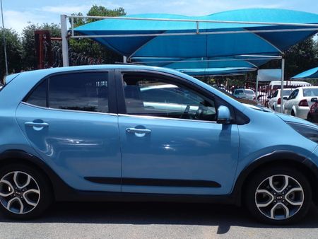 2021-Kia-Picanto-12-X-Line_5