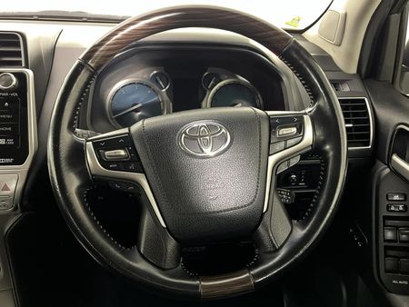 2018-Toyota-Land-Cruiser-Prado-30-D-VX-L-Auto_11