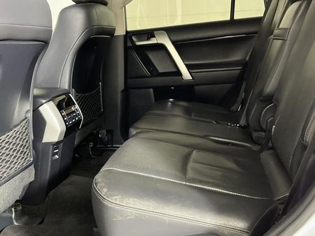 2018-Toyota-Land-Cruiser-Prado-30-D-VX-L-Auto_3