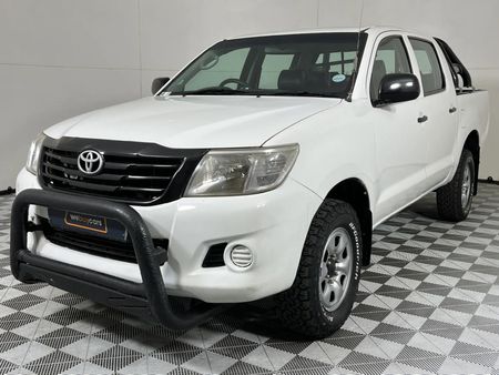 2013-Toyota-Hilux-25-D-4D-SRX-4x4-Double-Cab_0