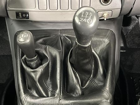 2013-Toyota-Hilux-25-D-4D-SRX-4x4-Double-Cab_10