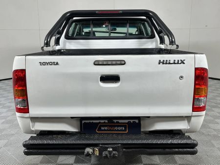2013-Toyota-Hilux-25-D-4D-SRX-4x4-Double-Cab_16