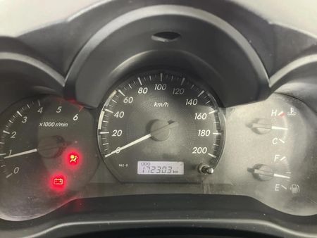 2013-Toyota-Hilux-25-D-4D-SRX-4x4-Double-Cab_2