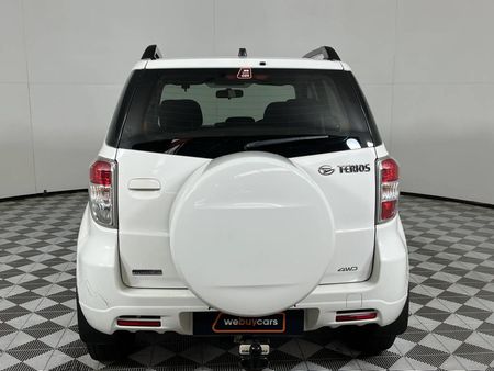 2011-Daihatsu-Terios-4x4_12