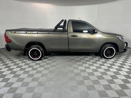 2024-Toyota-Hilux-24-GD-Single-Cab_11