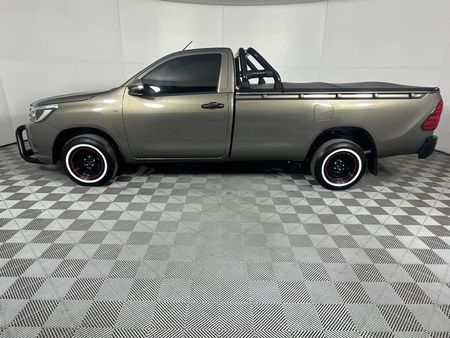 2024-Toyota-Hilux-24-GD-Single-Cab_13