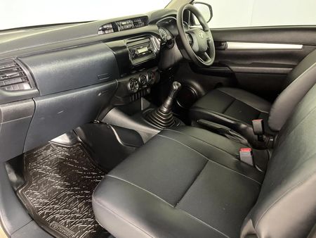 2024-Toyota-Hilux-24-GD-Single-Cab_6