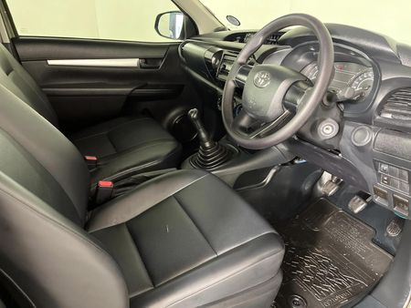 2024-Toyota-Hilux-24-GD-Single-Cab_7