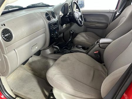 2003-Jeep-Cherokee-24-CRD-Sport_8