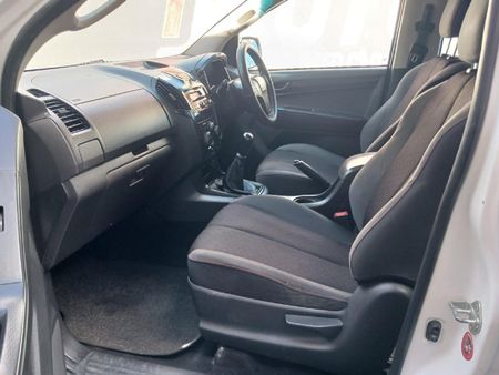 2015-Isuzu-KB-250-D-Teq-HO-LE-Double-Cab_9