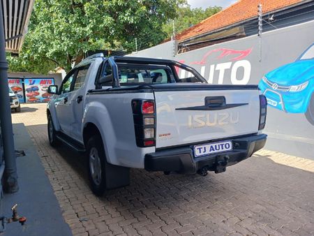 2015-Isuzu-KB-250-D-Teq-HO-LE-Double-Cab_4