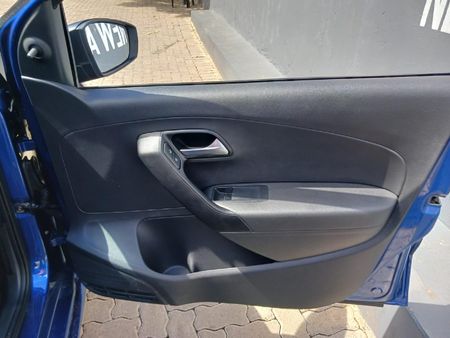2019-Volkswagen-Polo-Vivo-14-Trendline-5-dr_10