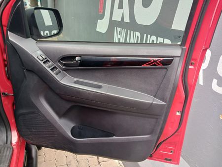 2017-Isuzu-KB-250-D-Teq-HO-X-Rider-Double-Cab_12