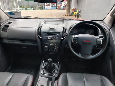 2017-Isuzu-KB-250-D-Teq-HO-X-Rider-Double-Cab_7