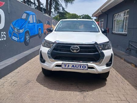 2023-Toyota-Hilux-24-GD-6-Raider-4x4-Double-Cab_2