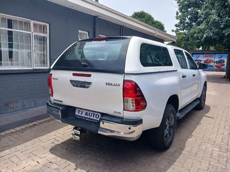 2023-Toyota-Hilux-24-GD-6-Raider-4x4-Double-Cab_4