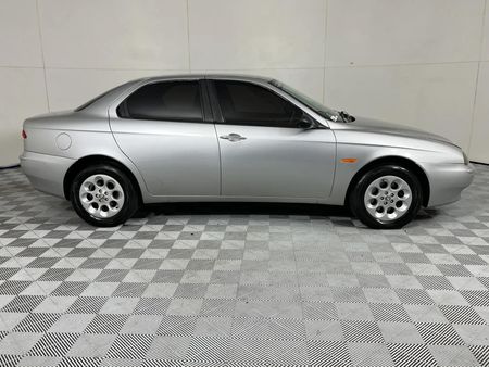 2000-Alfa-Romeo-156-25-V6_15