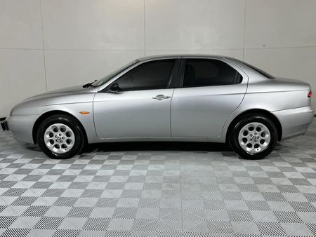 2000-Alfa-Romeo-156-25-V6_17