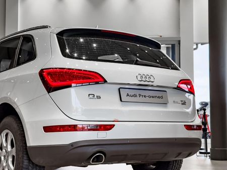 2014-Audi-Q5-20-TDI-quattro-S-Auto_9