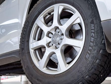 2014-Audi-Q5-20-TDI-quattro-S-Auto_5