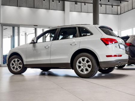 2014-Audi-Q5-20-TDI-quattro-S-Auto_7