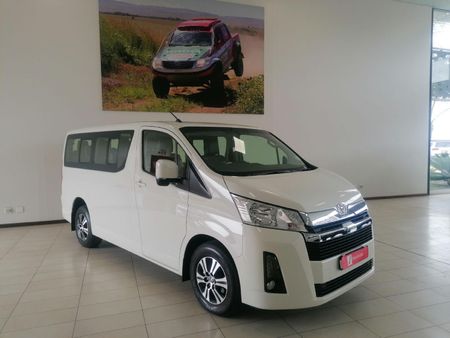 2024-Toyota-Quantum-28-GL-11-seat_0