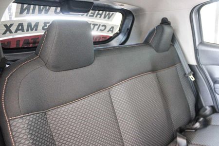 2025-Citroen-C3-12-Feel_11
