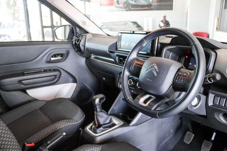 2025-Citroen-C3-12-Feel_4