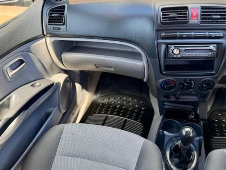 2006-Kia-Picanto-11-LX_10