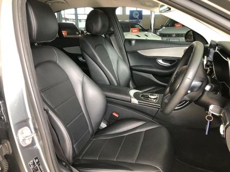 2018-Mercedes-Benz-C-Class-C-180-AMG-Line-Auto_5