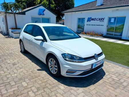 2019-Volkswagen-Golf-VII-14-TSI-Comfortline-Auto_0