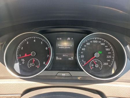 2019-Volkswagen-Golf-VII-14-TSI-Comfortline-Auto_15