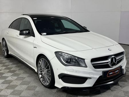 2014-Mercedes-AMG-CLA-45-AMG_15