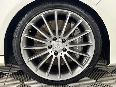 2014-Mercedes-AMG-CLA-45-AMG_5