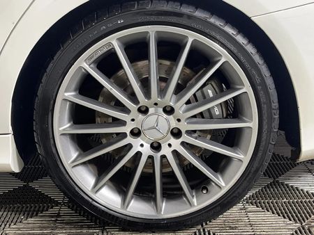 2014-Mercedes-AMG-CLA-45-AMG_6