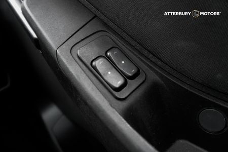 2015-Chevrolet-Utility-18-Sport_13