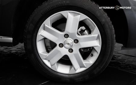 2015-Chevrolet-Utility-18-Sport_16