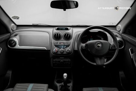 2015-Chevrolet-Utility-18-Sport_6