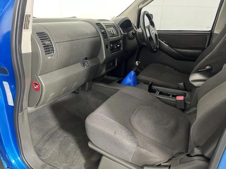 2007-Nissan-Navara-40-V6-Double-Cab_7