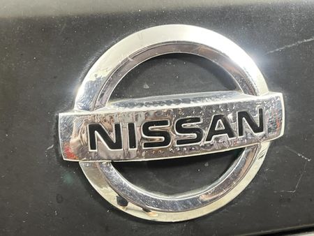 2007-Nissan-Navara-40-V6-Double-Cab_8