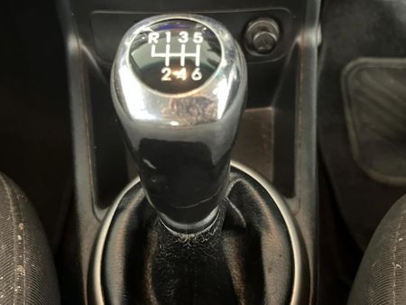 2014-Hyundai-i20-14-Glide_10