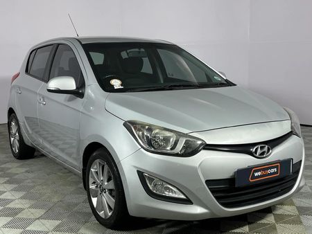 2014-Hyundai-i20-14-Glide_12