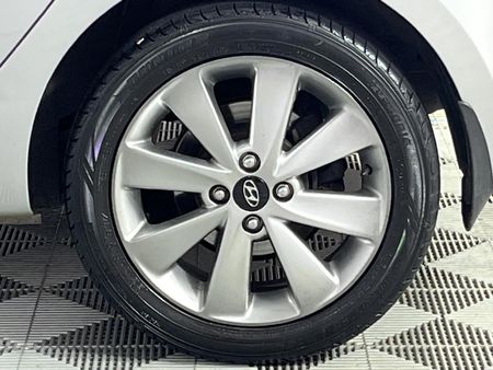 2014-Hyundai-i20-14-Glide_6