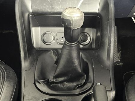 2011-Hyundai-ix35-20-GLS-Executive_10