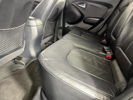 2011-Hyundai-ix35-20-GLS-Executive_3